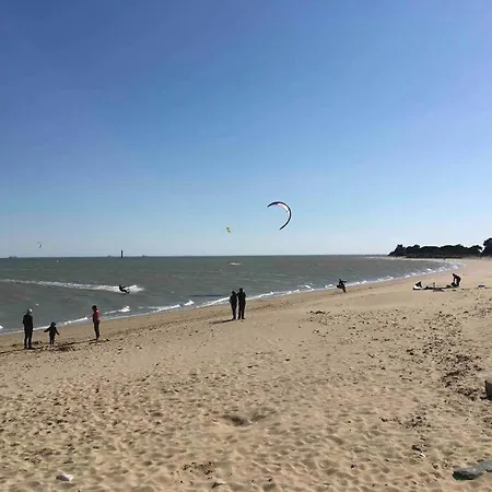 Entre Mer Et Foret, Idealement Situee